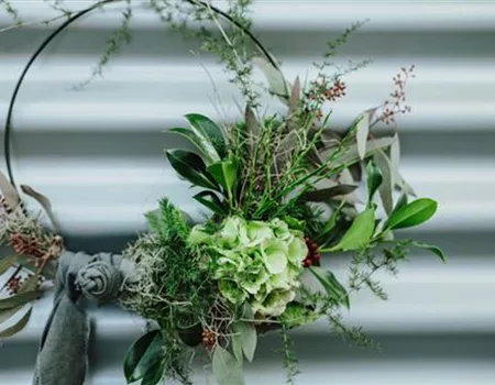 Türkranz mit Blumen selber machen